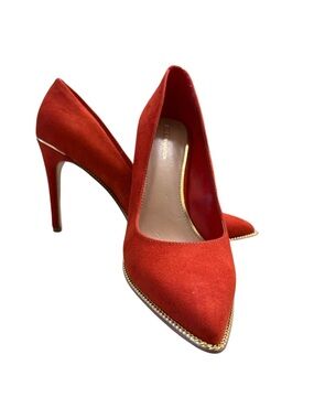 BCBGeneration RED SUEDE POINTED TOE PUMPS WITH GOLD TRIM